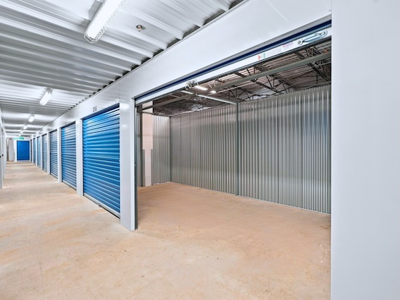Storage Units at Make Space Storage - Dundas - 354 McNab St, Dundas, ON